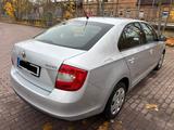 Skoda Rapid 1.2 TSI 77kW Ambition Spaceback Ambition - silberne Skoda Rapid