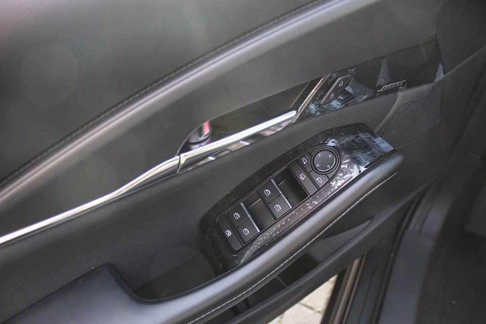 Fahrzeugabbildung Mazda CX-30 2025 M-Hybrid Exclusive-Line G-140 NAVI AC