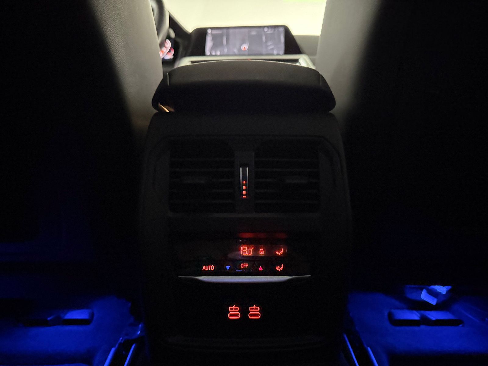 Fahrzeugabbildung BMW M340 i xDrive/PANO/HuD/H&K/VRTL/LASER/DE FZG