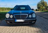 Mercedes-Benz E 320 CDI (2001) - blaue Mercedes-Benz 320