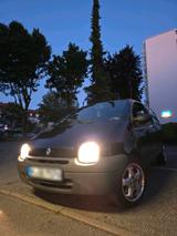 Renault Twingo 1.2 benzin mit 2 jahre TÜV - Renault Twingo aus 2025
