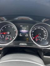 Volkswagen Touran 1.8 TSI DSG Highline Highline - : Kleinbus, Von Privat