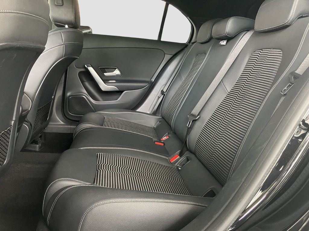 Fahrzeugabbildung Mercedes-Benz A 250 e PROGRESSIVE*AHK*LED*NAVI*DAB*SITZH