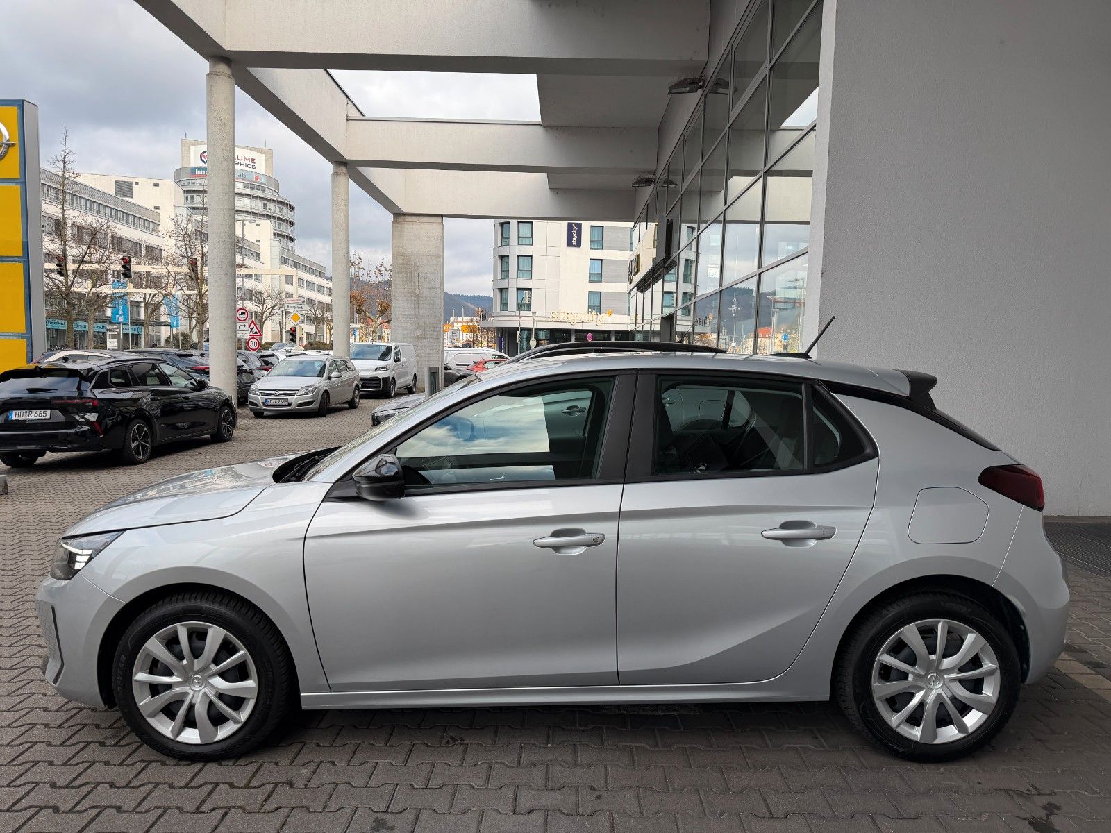 Fahrzeugabbildung Opel Corsa F Edition 100PS LED/Allwetter/Parkpilot!