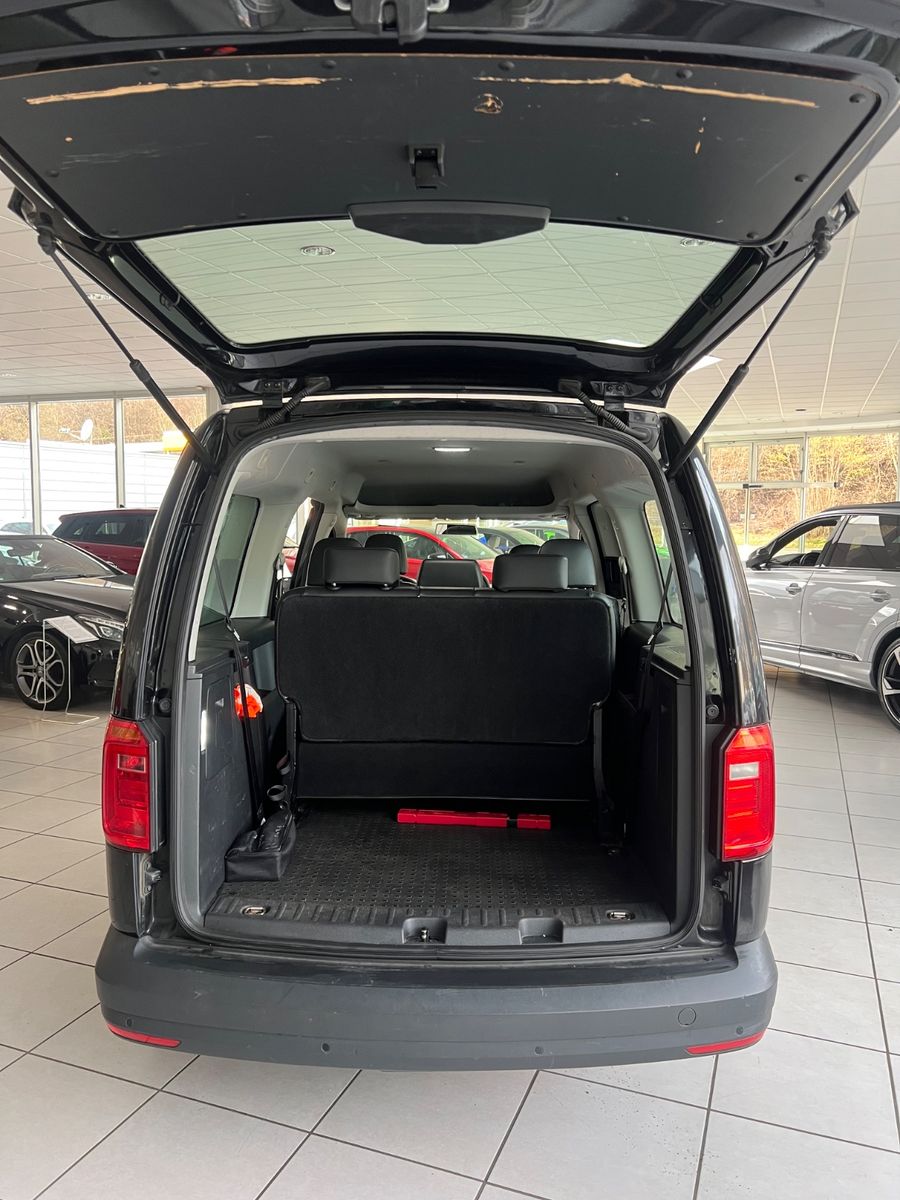 Fahrzeugabbildung Volkswagen Caddy PKW Maxi *MOTOR BEI VW NEU 100.000KM*