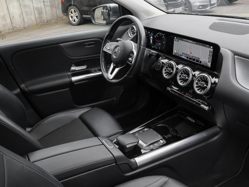 MERCEDES-BENZ EQA 250 190CH - PROGRESSIVE - TOIT PANORAMIQUE - CAMERA DE RECUL - 1ERE MAIN - HISTORIQUE ENTRETIEN COMPLET