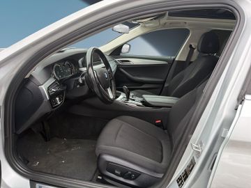 BMW 530 D xDrive PANONAVITEMPOMATAHK