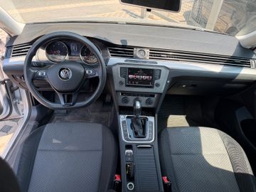 Volkswagen Passat Variant - 9