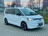 Volkswagen T7 Multivan Life DSG Navi LED Tisch - VW T7 Multivan Gebrauchtwagen in Leipzig
