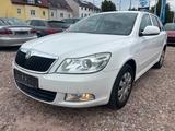 Skoda Octavia Combi Best of - Skoda Octavia aus 2012 mit Diesel-Antrieb: Limousine