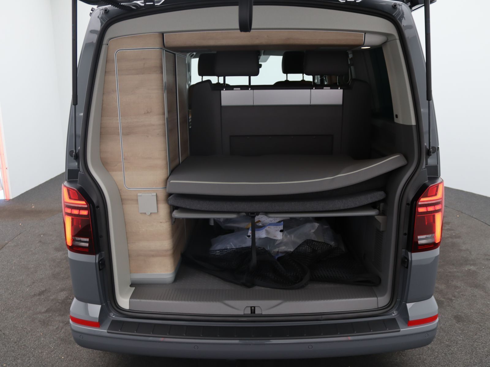 Volkswagen T6 California - Bild 9