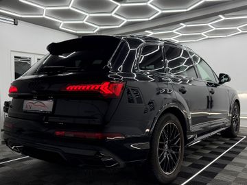 Audi Q7 - 10