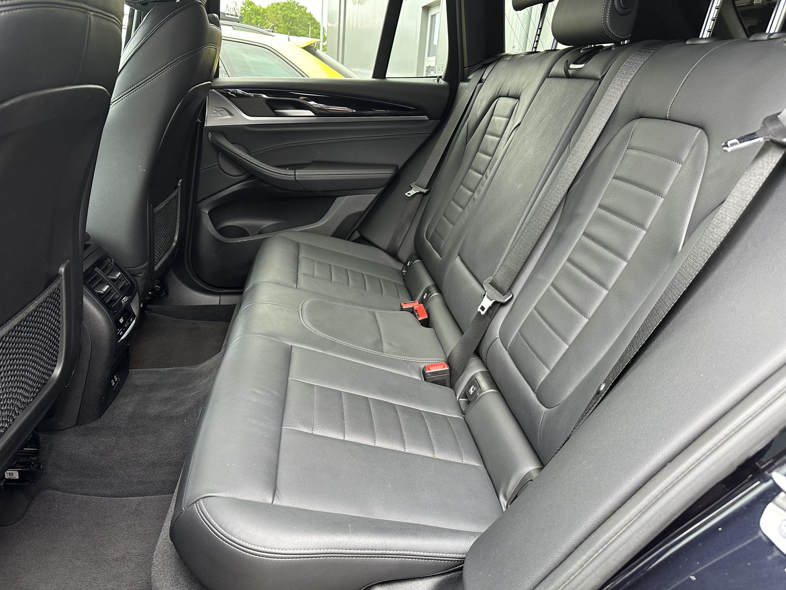 Fahrzeugabbildung BMW X3 xDrive30e M-Sport NAV+LED+H&K+21ZOLL+WLAN+VC