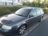 Audi A6 Quattro noch angemeldet mit TÜV - Audi A6 aus 2003: Kombi