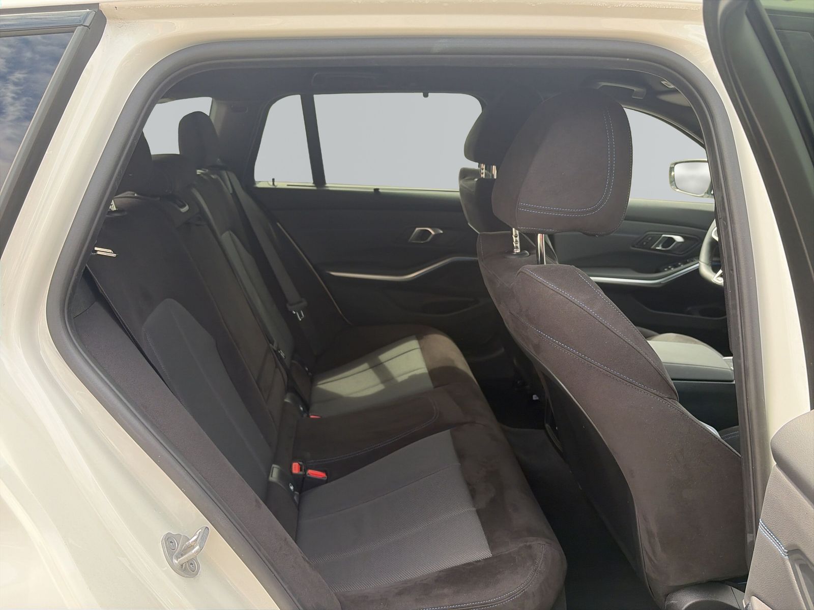BMW 320 - Bild 10