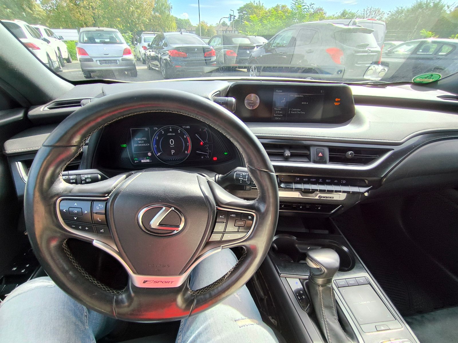 Lexus UX 250 h,EX TAXI,IST BEIGE FOLIERT,KLIMA,AUTOMAT imagem 2