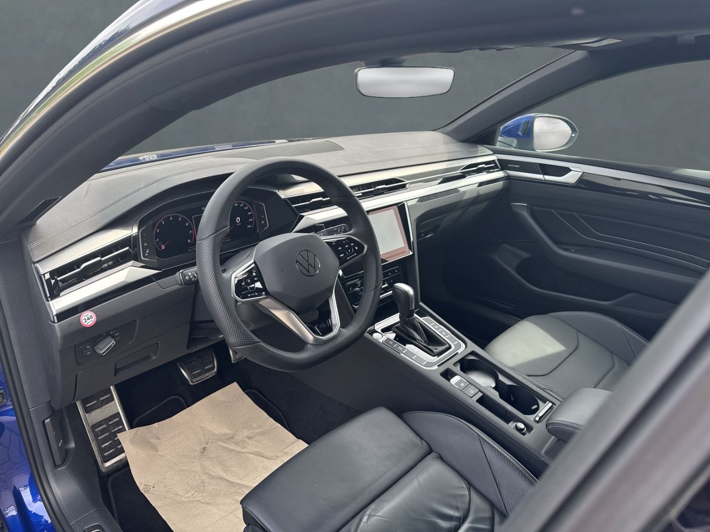 Arteon Shooting Brake 2.0 TSI R-Line AHK Panodac