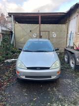 Ford Focus 1.4 - - gebrauchte Ford Focus aus dem Jahr 1998