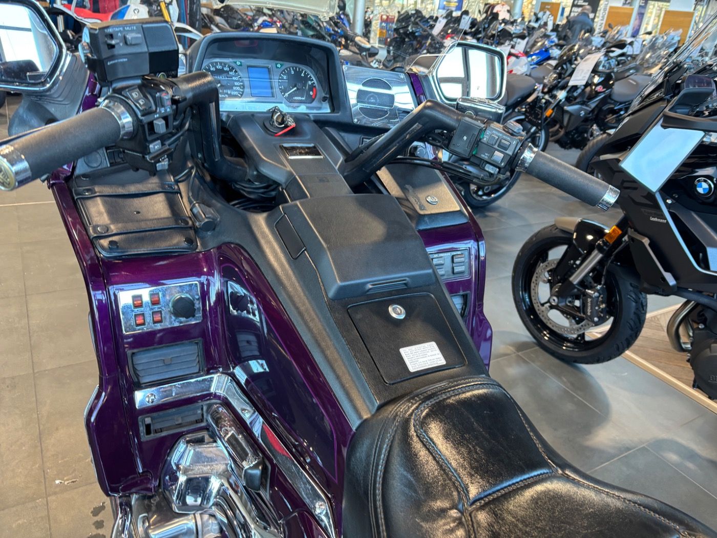 Fahrzeugabbildung Honda GL 1500 SE viel Zubehör