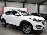 Hyundai Tucson 1.6 BLUE-DRIVE ADVANTAGE / ABN.AHK / EU-6 - weiße Hyundai TUCSON