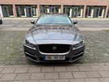 Jaguar XE 2.0 D Portfolio - Jaguar XE: Portfolio