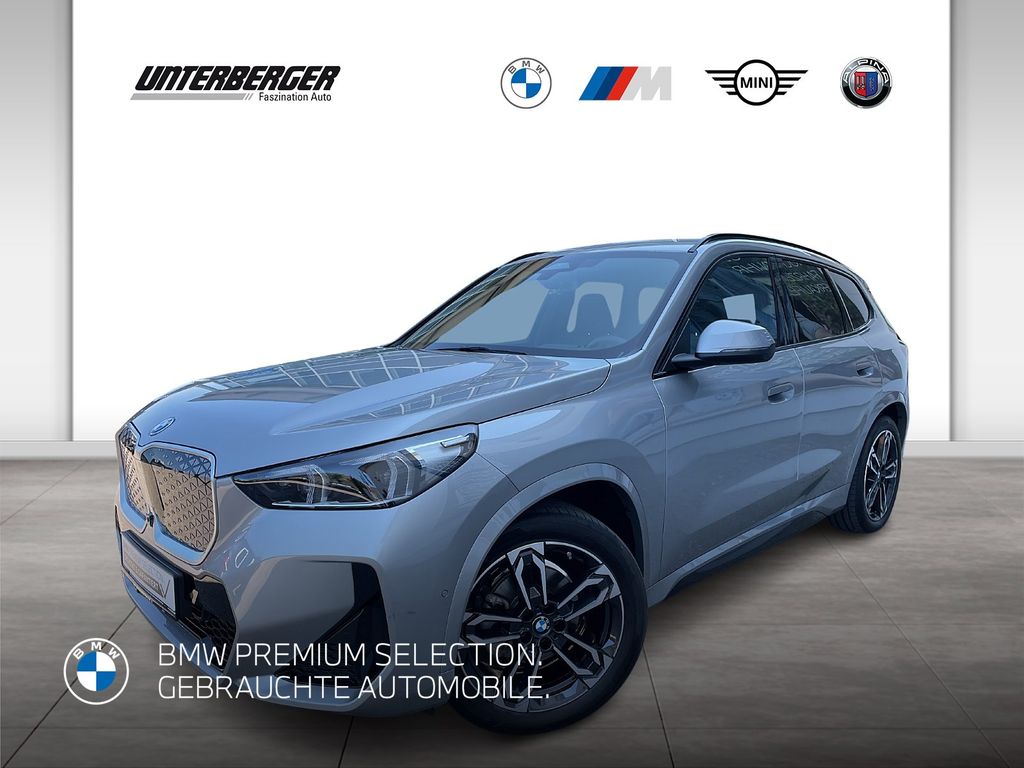 Image of BMW iX1