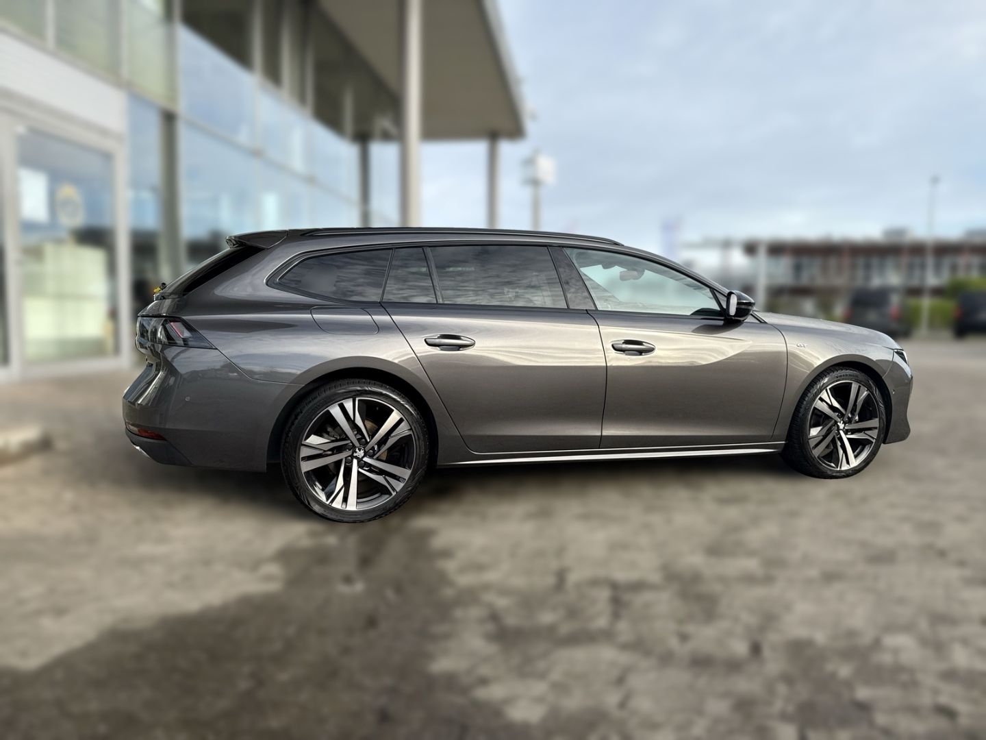 Fahrzeugabbildung Peugeot 508 SW GT Sportpaket Navi LED ACC El. Heckklappe