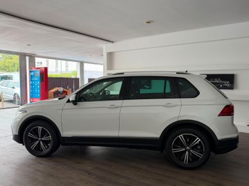 Volkswagen Tiguan - 2