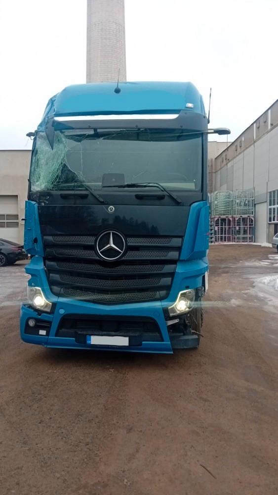 Mercedes-Benz 1848 Actros