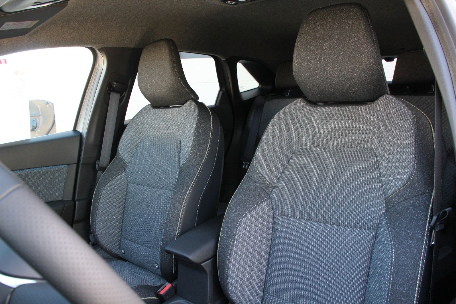 Fahrzeugabbildung Mitsubishi Grandis 1.3 Intro Edition