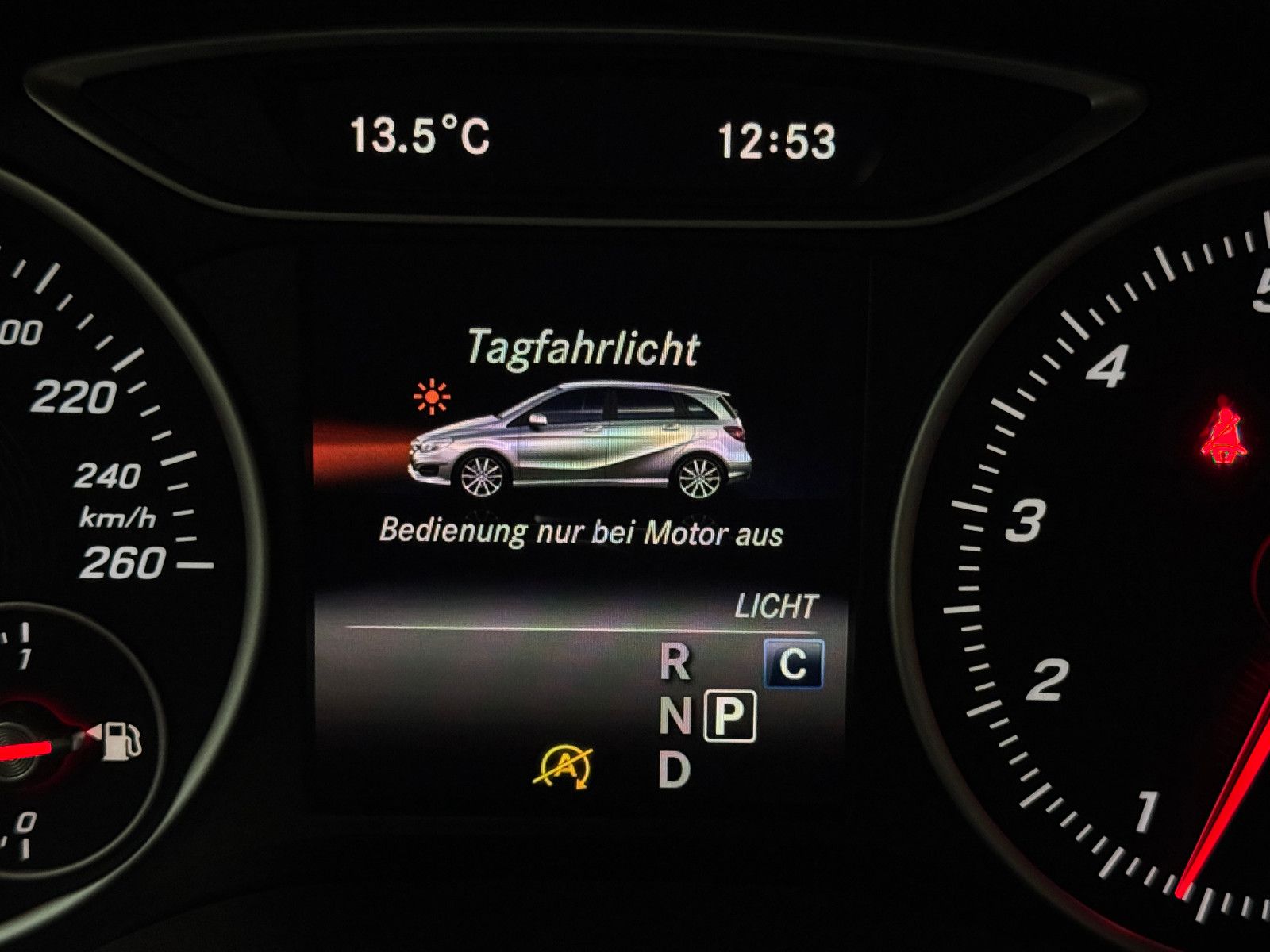 Fahrzeugabbildung Mercedes-Benz B 180 7G-DCT URBAN SPORTPAKET NAVI LED KAMERA 2H