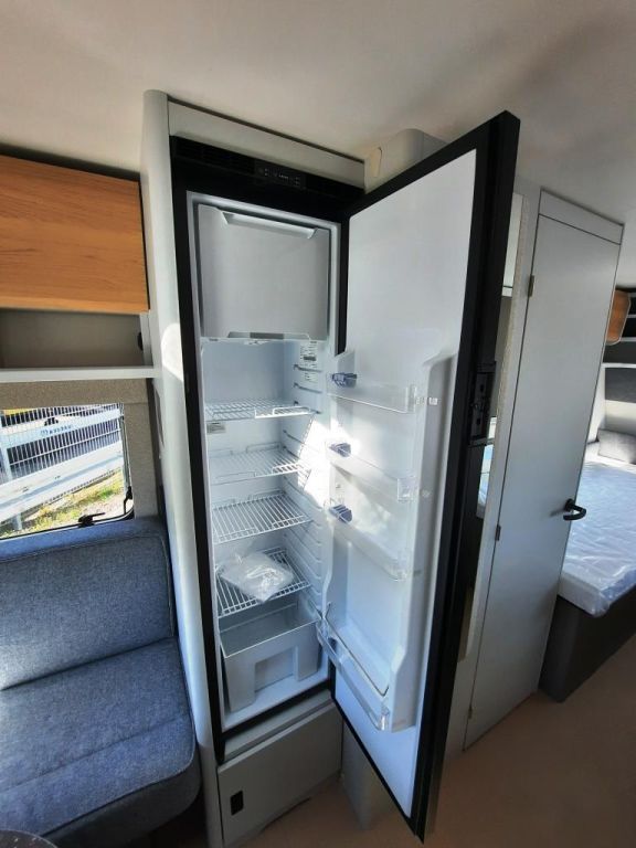 Fahrzeugabbildung Bürstner B66 490 TL Verfüg./Sparen Sie 3.630,- €