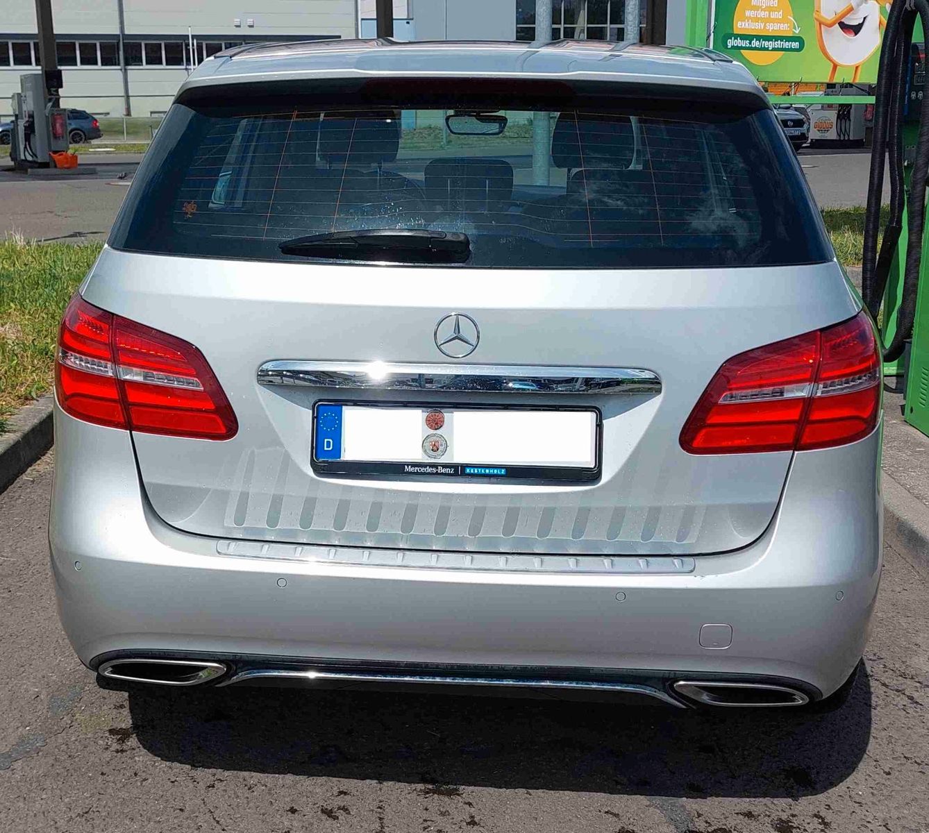 MERCEDES-BENZ B 180