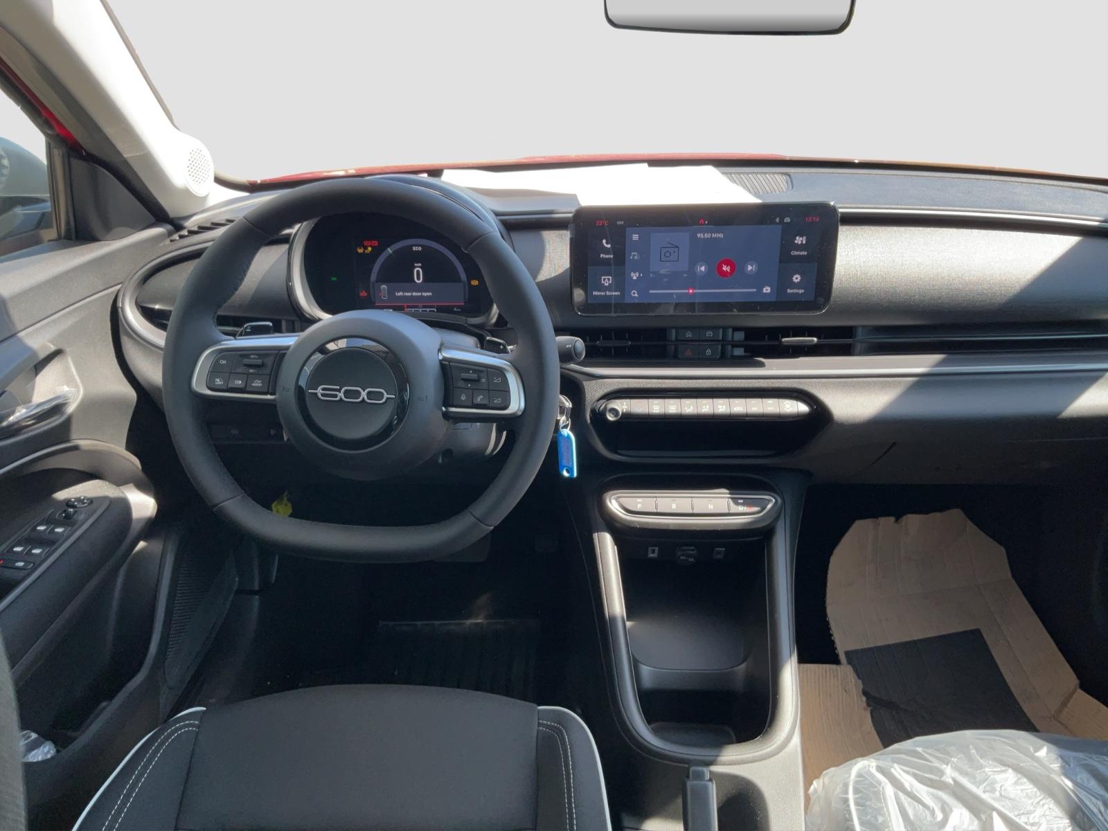 Fiat 600 1.2 Hybrid DCT + Winterpaket