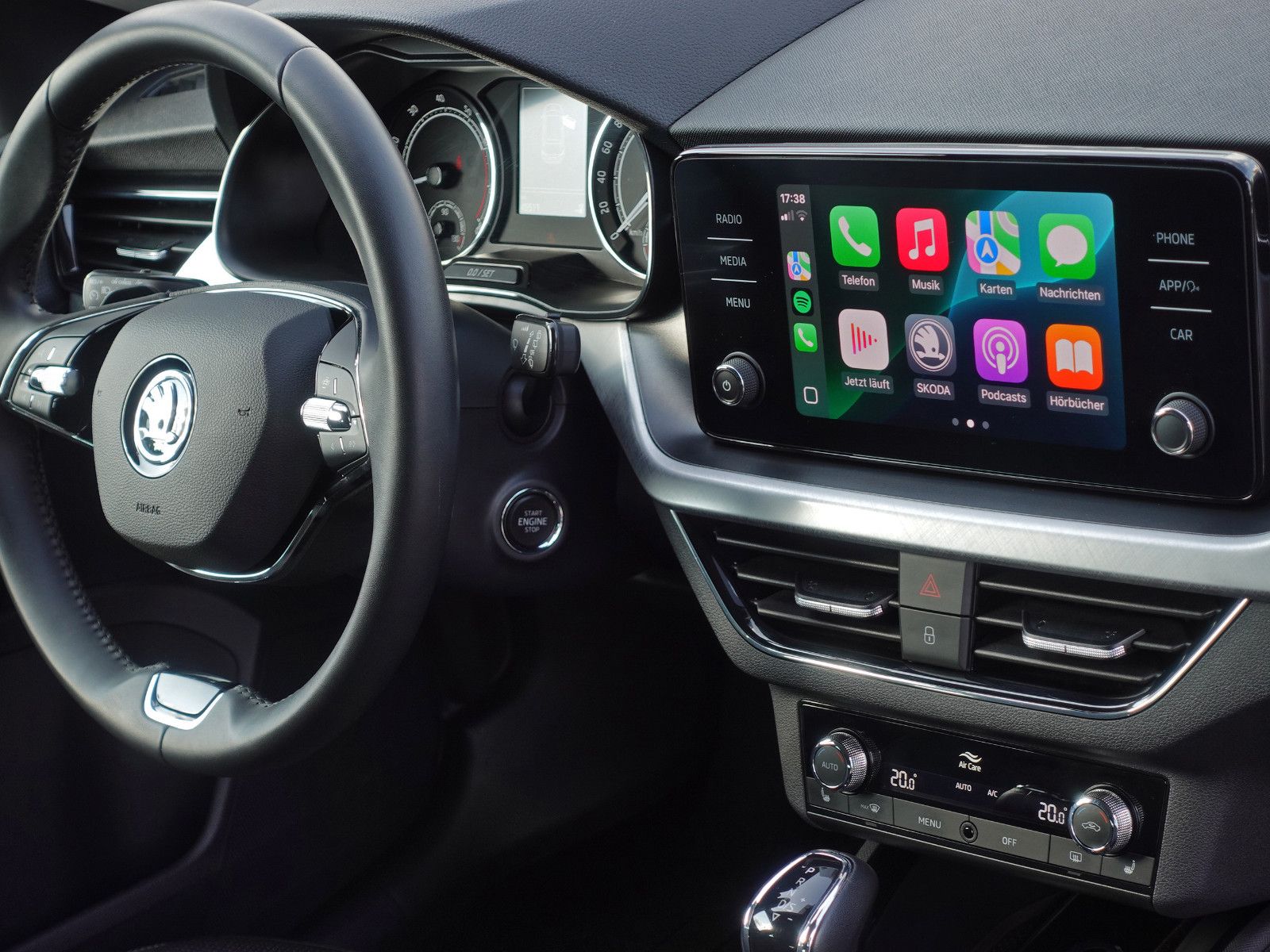 Fahrzeugabbildung SKODA Scala 1.5 TSI DSG TOUR SmartLink RFK AHK