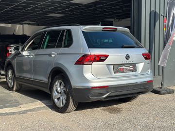 Volkswagen Tiguan - 11