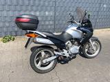Honda Varadero 125XL - HONDA XL125V VARADERO