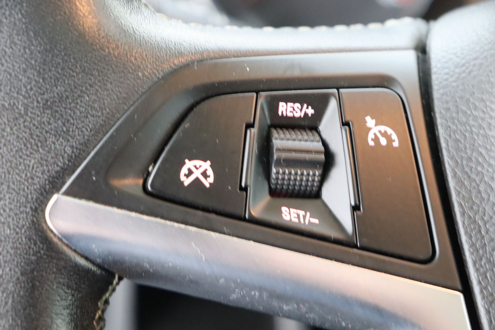 Fahrzeugabbildung Opel Meriva 1.4 Edition * Tempomat * PDC