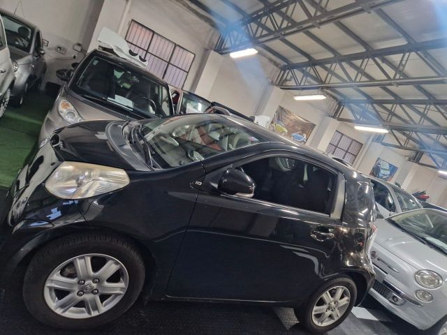 Toyota iQ automatica solo 70000km garanzia