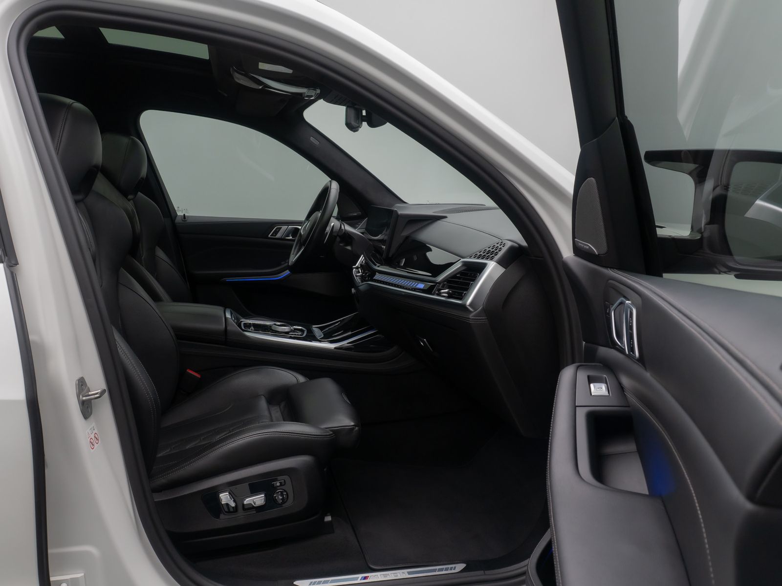 Fahrzeugabbildung BMW X7 M60i xD 360°SkyLounge Individual-Voll 23Zoll