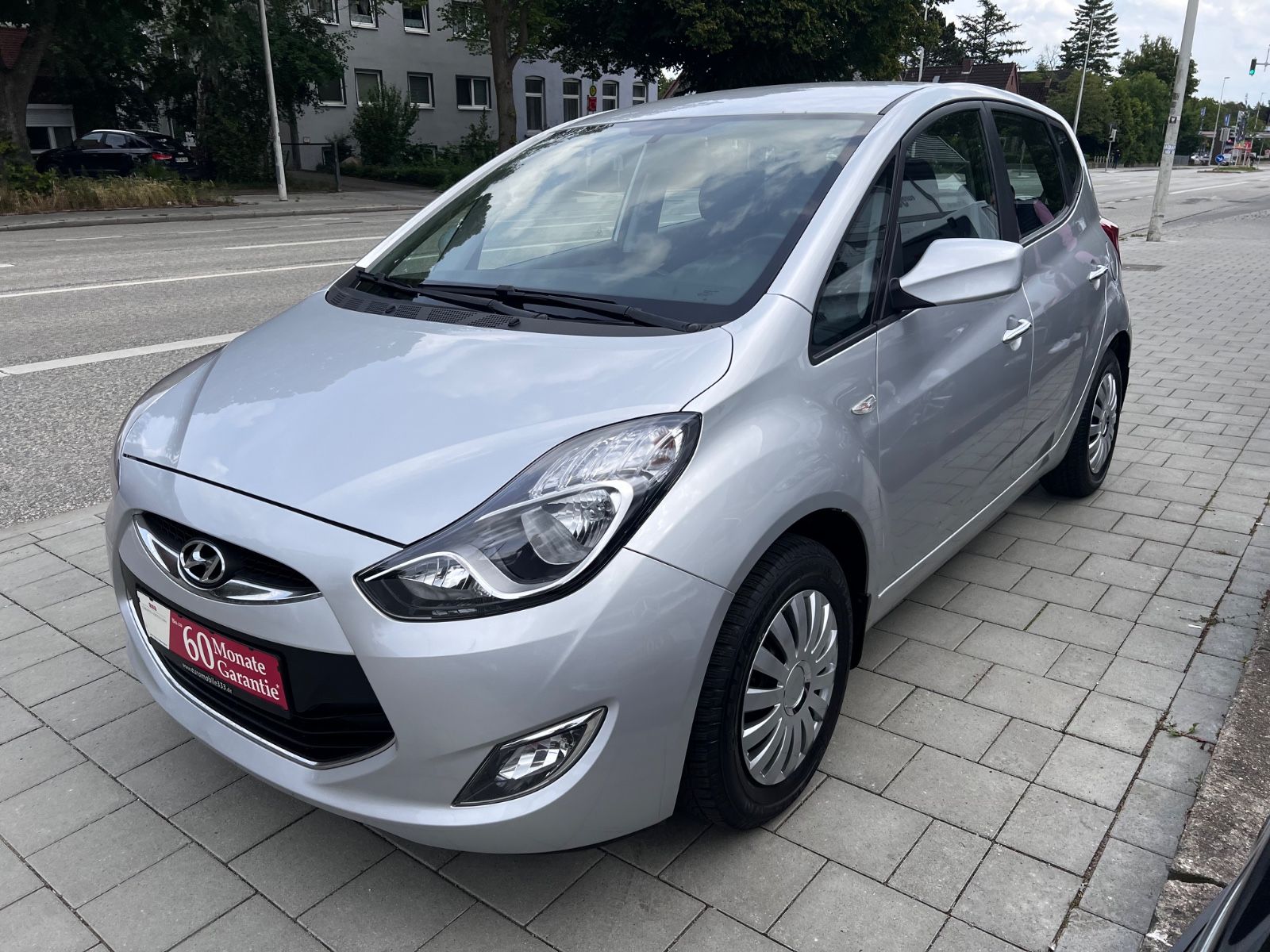 ix20 1.6 Style Automatik * 96.000km*AHK*Klima*