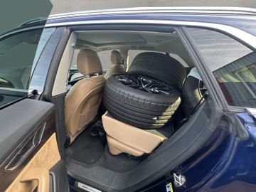 Audi Q8 - 12