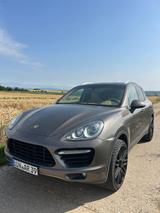 Porsche Cayenne Turbo 22 Zoll TÜV NEU - Porsche Cayenne aus 2010: Turbo