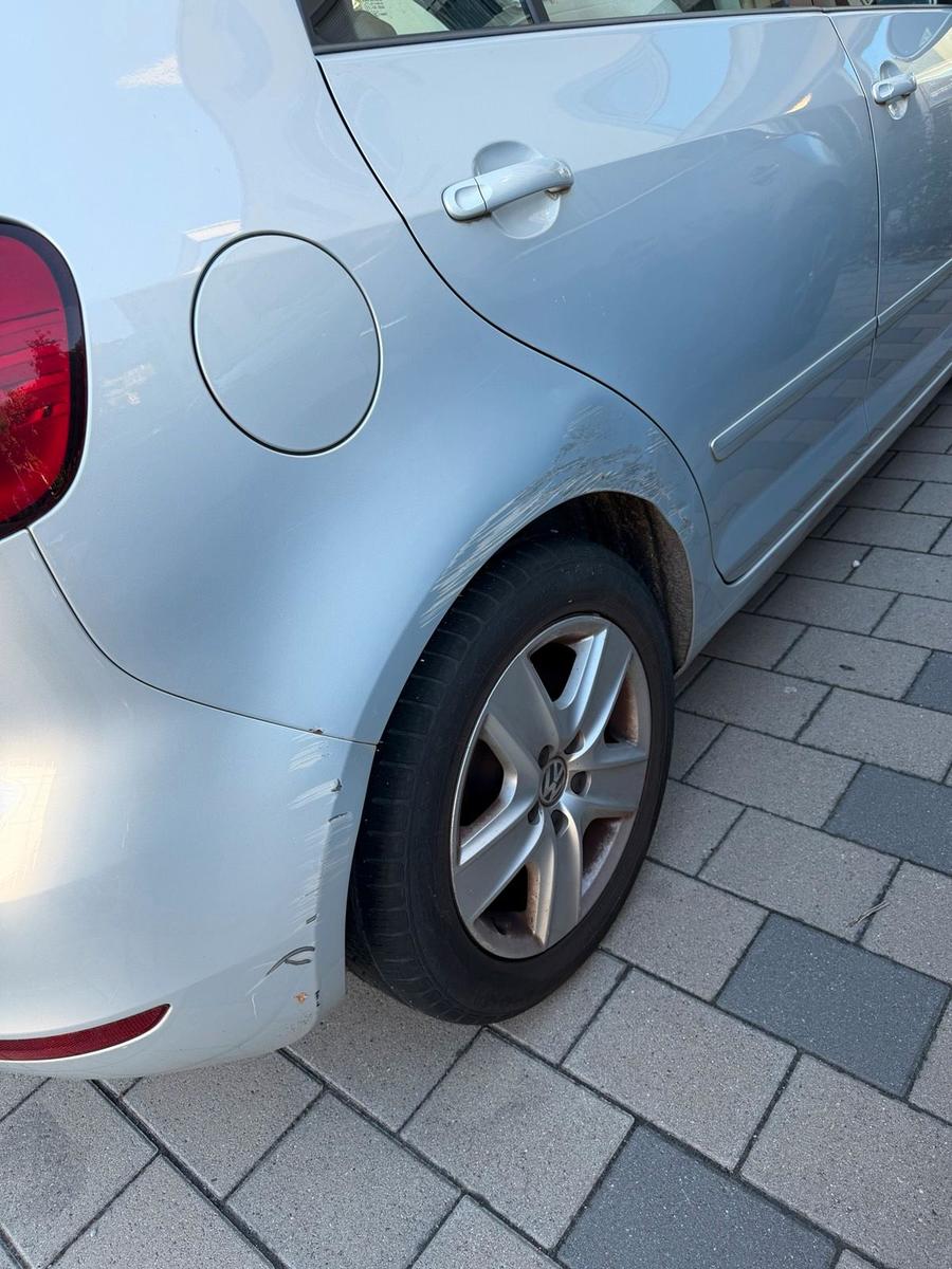 Volkswagen Golf Plus 2010 — engine 105 HP (77kW)