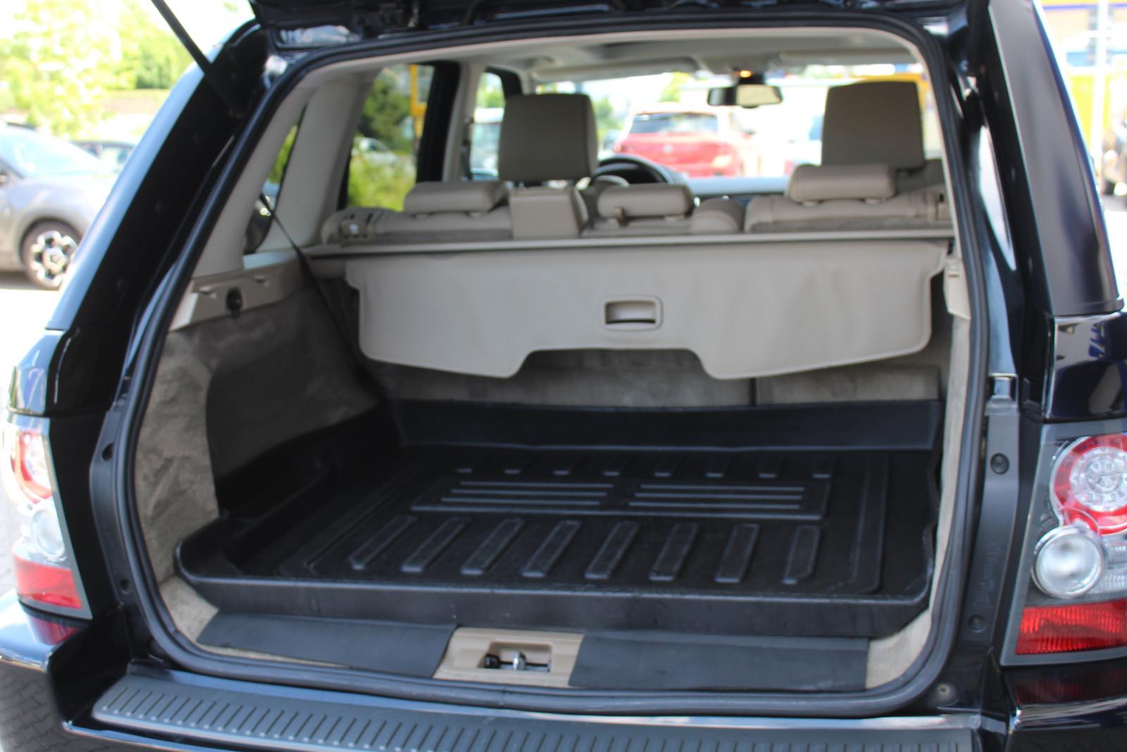 LAND ROVER RANGE ROVER SPORT - V6 TD HSE - 245 CV - ATTELAGE - HAYON ÉLECTRIQUE