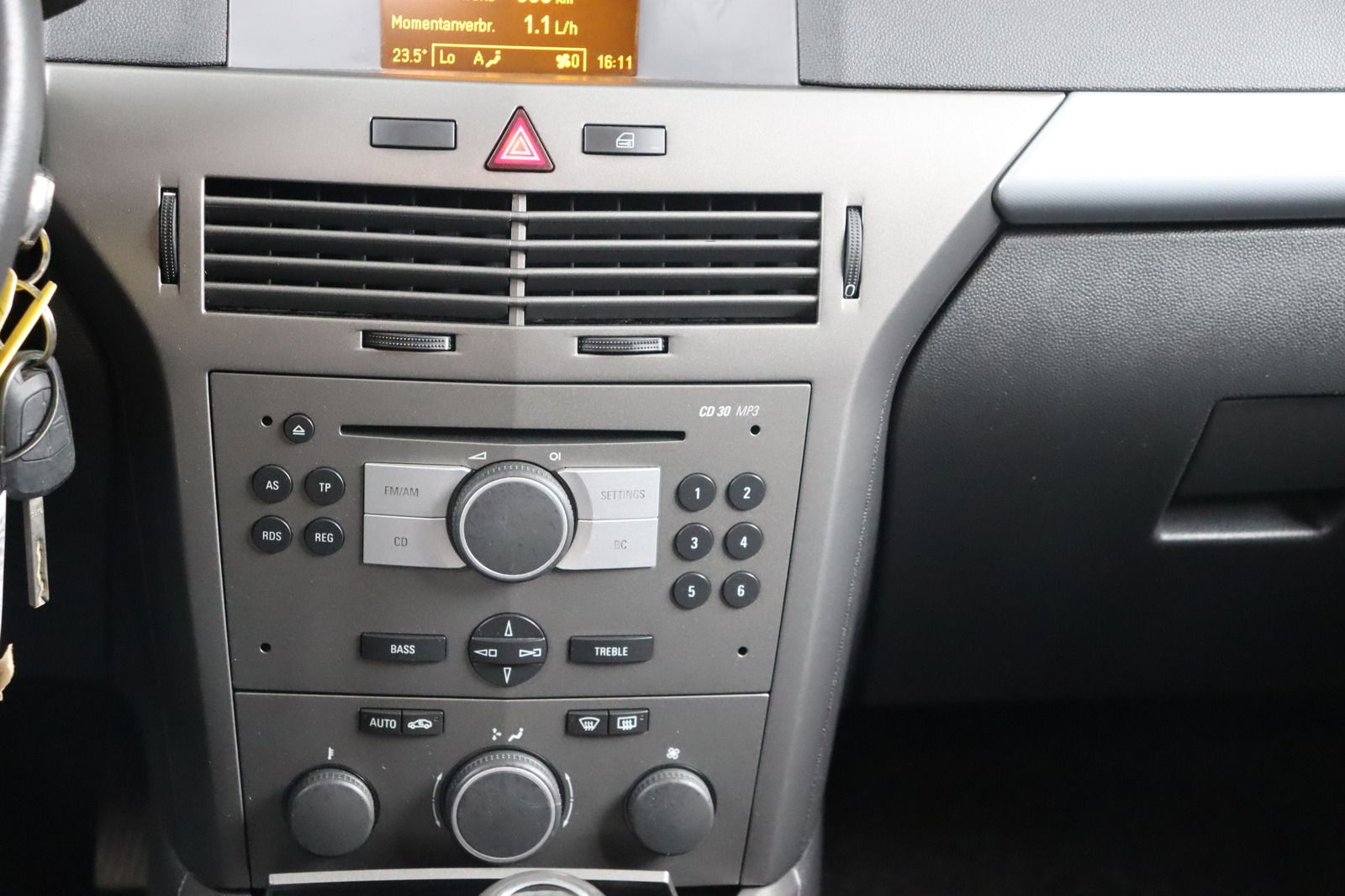 Fahrzeugabbildung Opel Astra Caravan 1.6 Twinport Edition