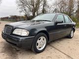 Mercedes-Benz C 180 - gebrauchte Mercedes-Benz C 180 aus dem Jahr 1995