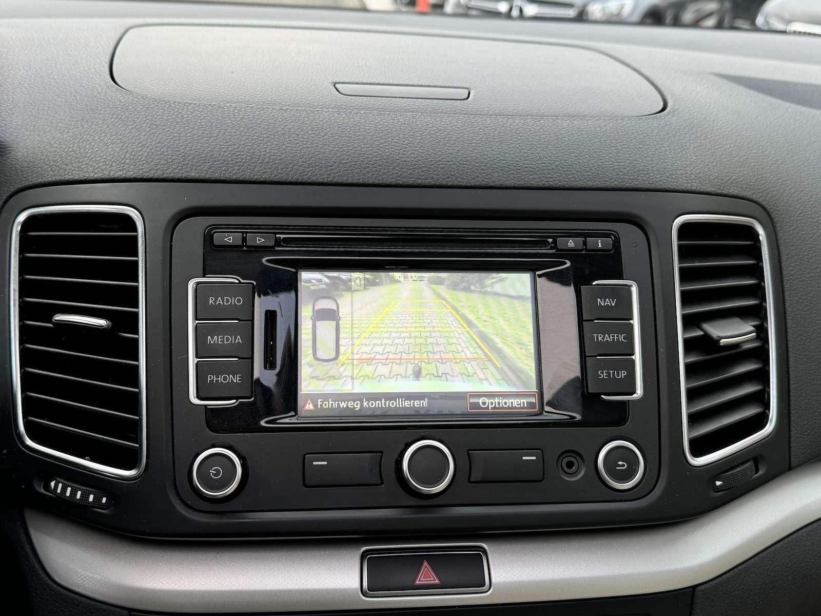 Fahrzeugabbildung SEAT Alhambra 7 Sitzer/Xenon/Navi/DAB/Pano/StandHz...