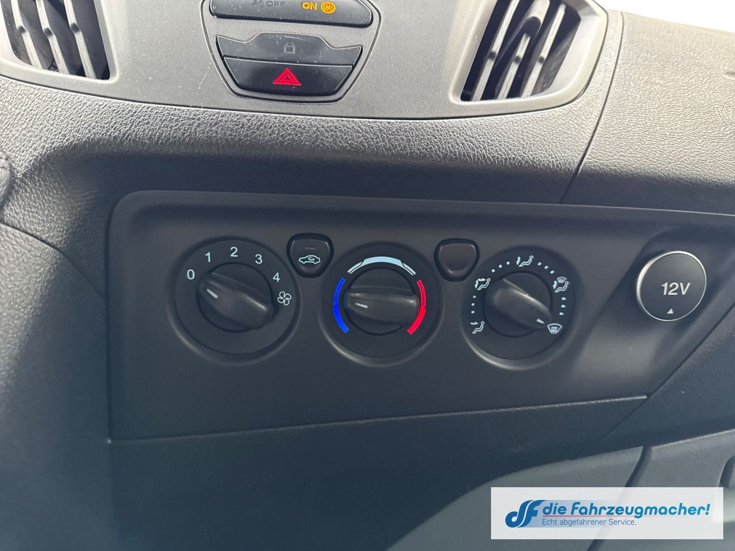 Fahrzeugabbildung Ford Transit Custom Tourneo 300 L1 *2131