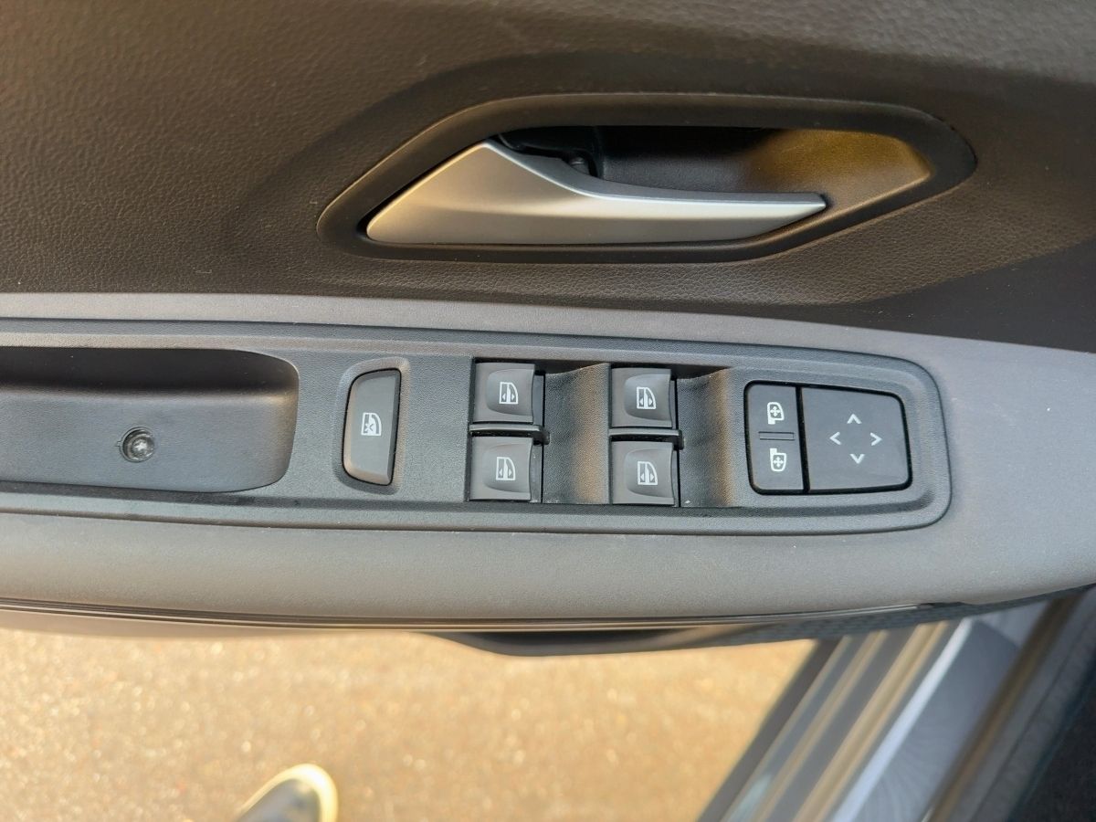 Fahrzeugabbildung Dacia Jogger Extreme+ TCe 100 Benzin/LPG 5-Sitzer